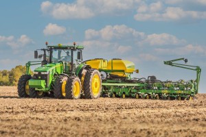 Как предприятиям агропромышленного комплекса увеличить точность измерения обработанных площадей без существенных затрат?